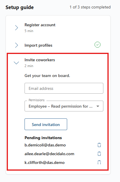 Setup guide step for inviting coworkers with email, permission profile and pending invitations
