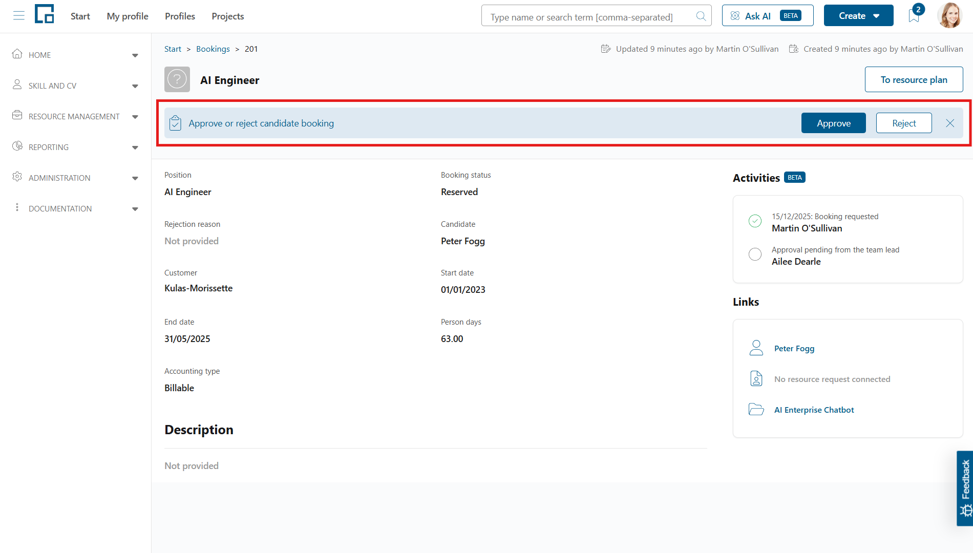 Reserved booking page with a highlighted banner offering approve and reject buttons
